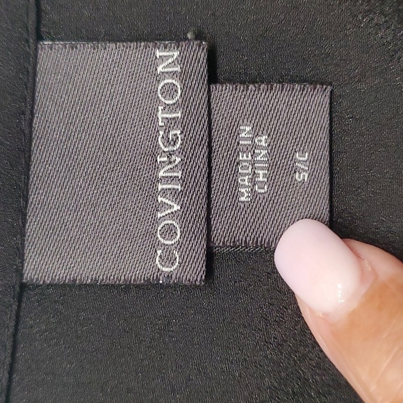 Covington Black sleevless top. Bling. Size small however fits a medium. - Picture 5 of 7